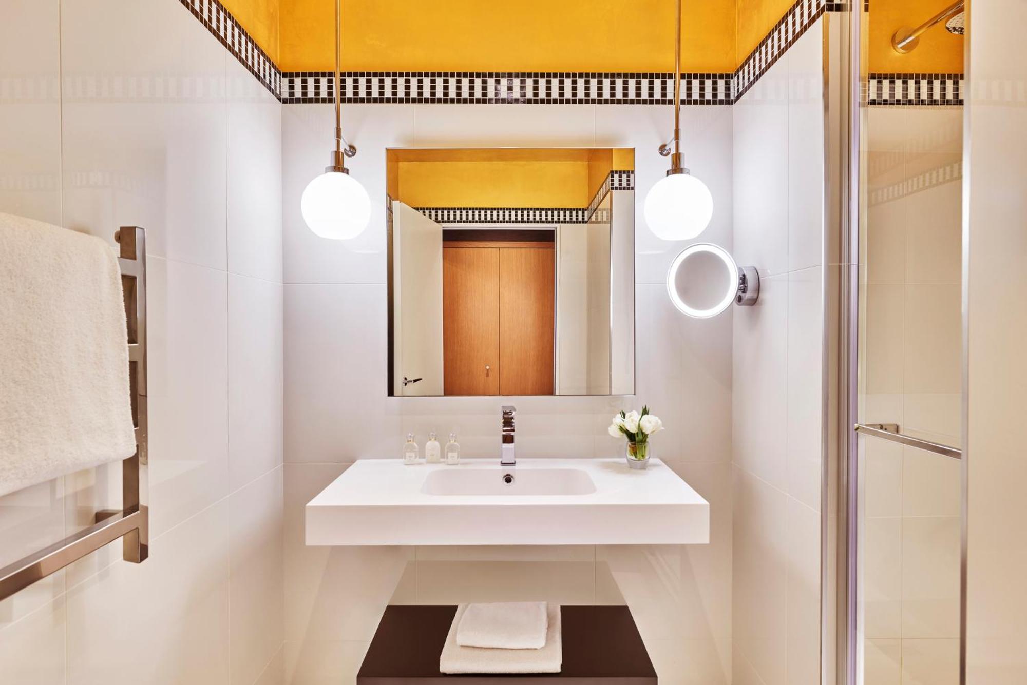 Hôtel Barrière Le Westminster Le Touquet Esterno foto Bathroom