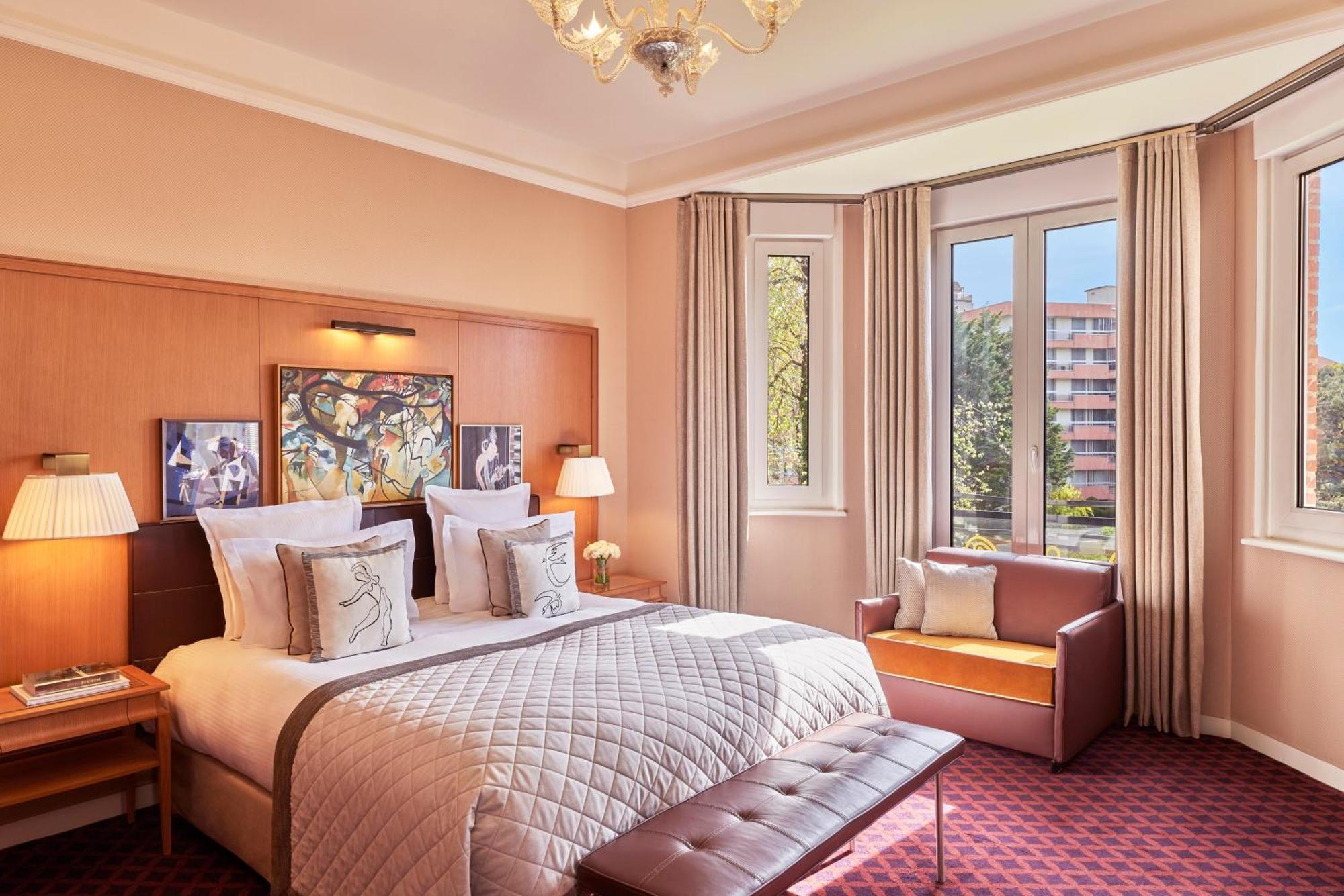 Hôtel Barrière Le Westminster Le Touquet Esterno foto A room at the hotel